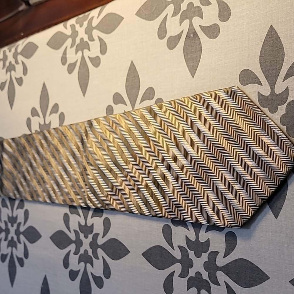 Dockers Gold and Light Blue Silk Tie with Teflon Fabric Protector